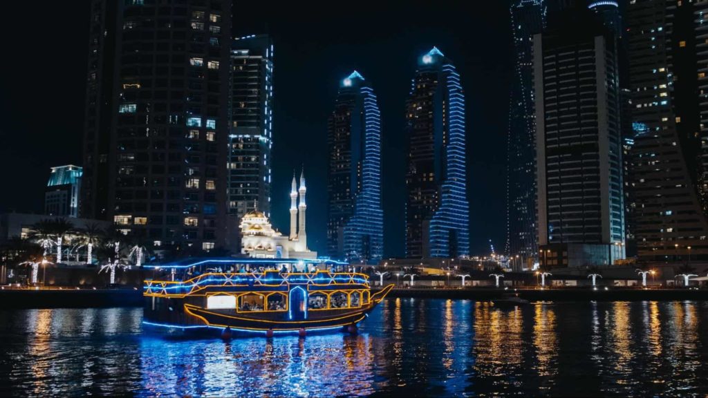 Dine at the Dhow Cruise Dubai