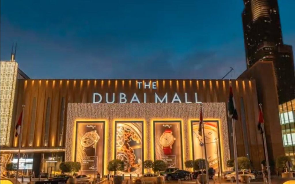 Things to Do Near Dubai Fountain at Night