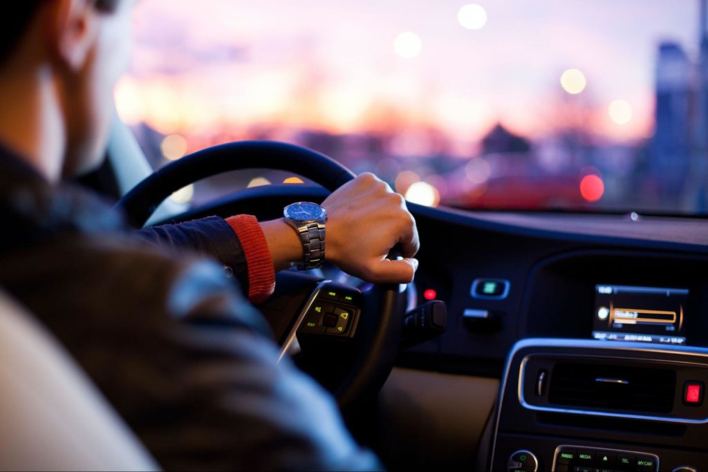 Check if you’re qualified for a Dubai driving license