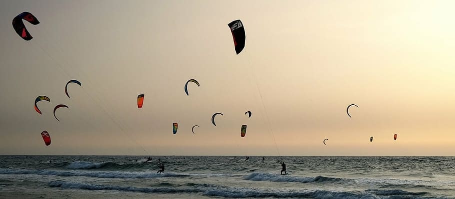 Discover the excitement of Kitesurfing in Dukite