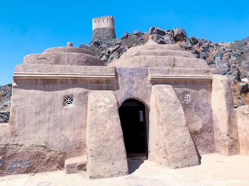 Explore the Al Bidya mosque
