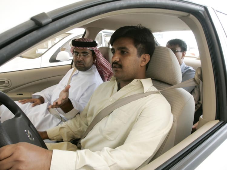 Take the tests needed to obtain a Dubai driving license