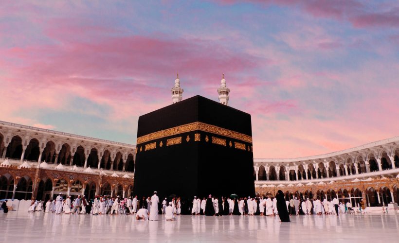 Muslims Follow Important Practices During Prayer Time