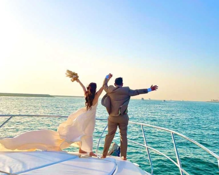 Take a yacht cruise for a romantic honeymoon at Dubai Marina