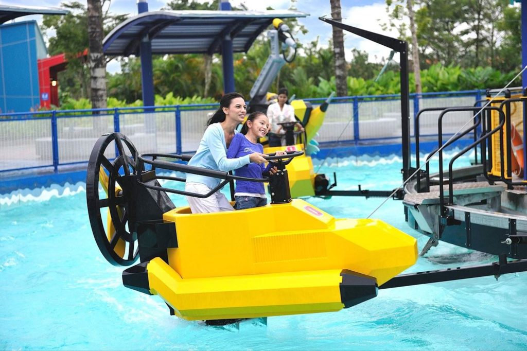 Surf the waves in style at Wave Racers
